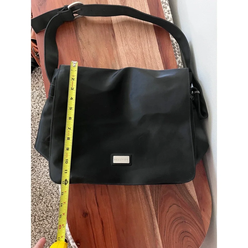 Kenneth Cole Reaction‎ Messenger Bag Black Nylon Crossbody Laptop Satchel Bag